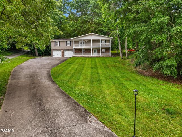 1302 Irwin Drive, Powell, TN 37849