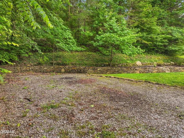 1302 Irwin Drive, Powell, TN 37849