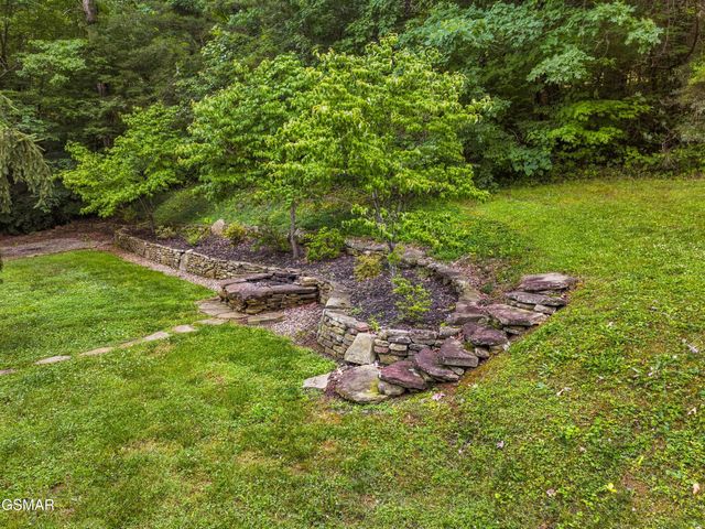 1302 Irwin Drive, Powell, TN 37849