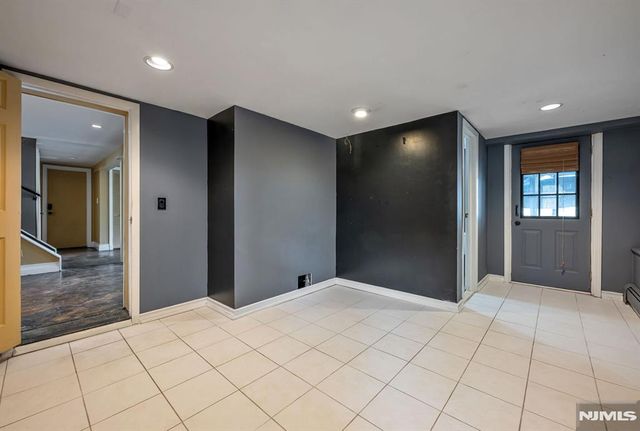 87 Buena Vista Drive, Ringwood, NJ 07456
