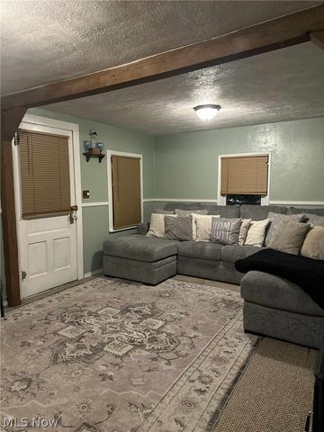 595 Jersey Ridge Road, Zanesville, OH 43701