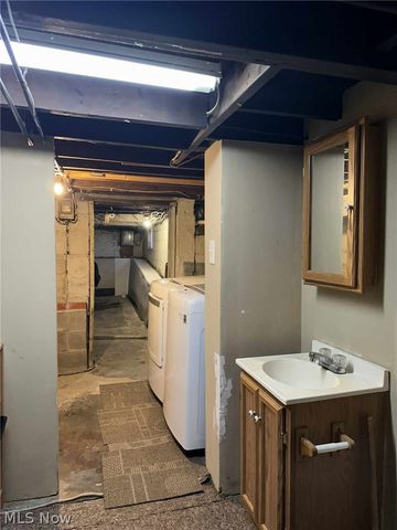 595 Jersey Ridge Road, Zanesville, OH 43701