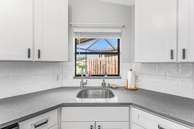 2826 Stoneway Lane A, Fort Pierce, FL 34982