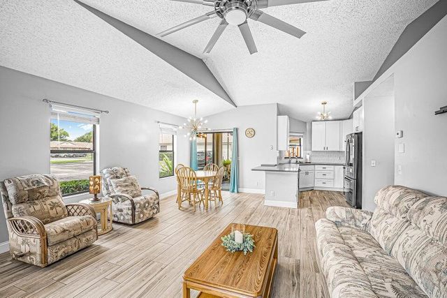 2826 Stoneway Lane A, Fort Pierce, FL 34982