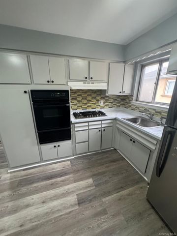 11623 Inwood Street, Hollis, NY 11436