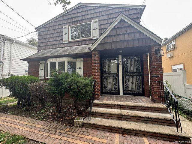 11623 Inwood Street, Hollis, NY 11436