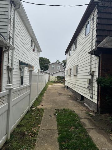 11623 Inwood Street, Hollis, NY 11436