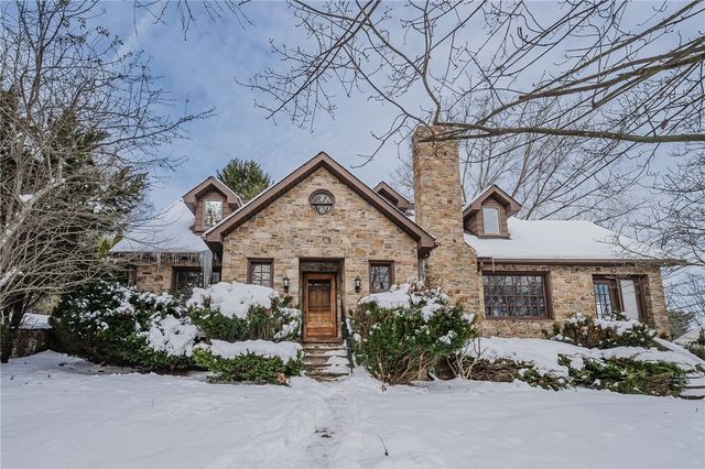 388 High St, Somerset Boro, PA 15501