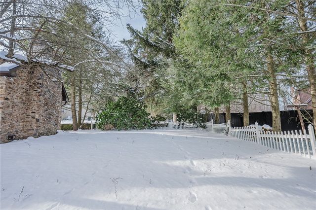 388 High St, Somerset Boro, PA 15501