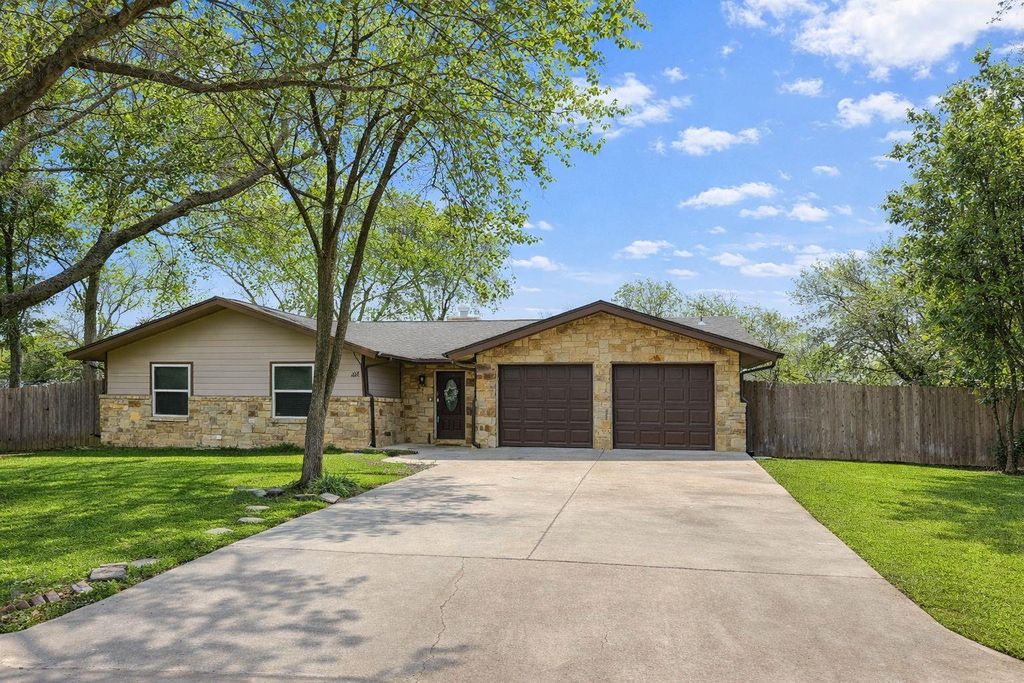 108 Belaire CIR, Round Rock, TX 78664