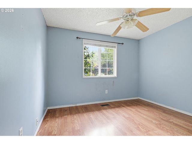608 Ne 124TH Ave, Vancouver, WA 98684