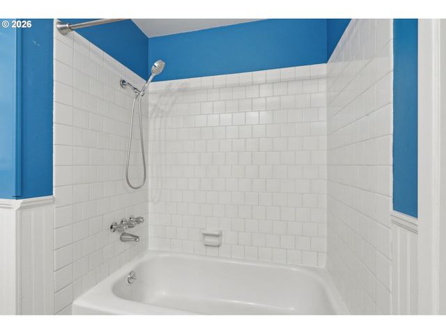 608 Ne 124TH Ave, Vancouver, WA 98684