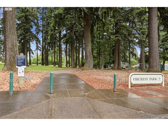 608 Ne 124TH Ave, Vancouver, WA 98684