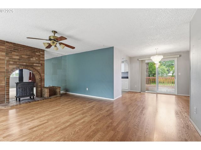 608 Ne 124TH Ave, Vancouver, WA 98684
