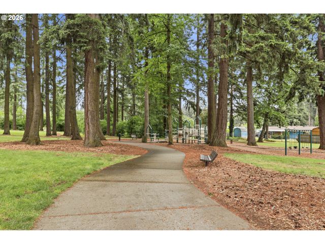 608 Ne 124TH Ave, Vancouver, WA 98684