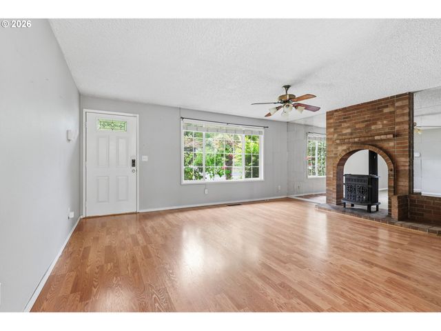 608 Ne 124TH Ave, Vancouver, WA 98684