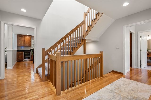 9 Arrowhead Ln, Franklin, MA 02038