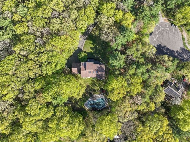 9 Arrowhead Ln, Franklin, MA 02038