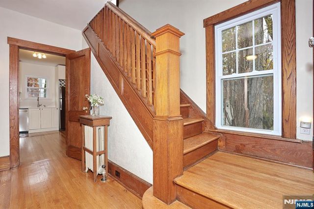 42 Glen Avenue, Midland Park, NJ 07432