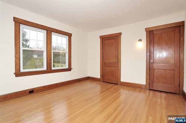 42 Glen Avenue, Midland Park, NJ 07432