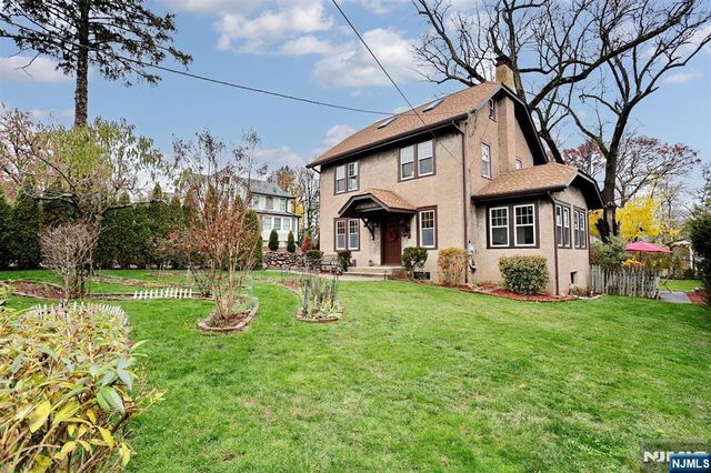 42 Glen Avenue, Midland Park, NJ 07432