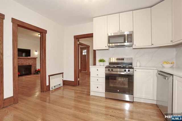 42 Glen Avenue, Midland Park, NJ 07432