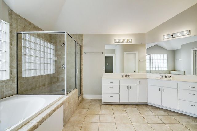 425 W 26th Street, Houston, TX 77008