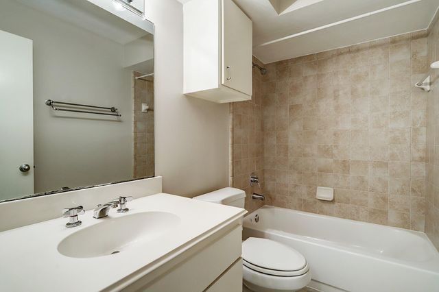 425 W 26th Street, Houston, TX 77008