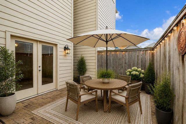 425 W 26th Street, Houston, TX 77008