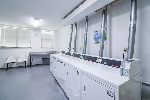 40 Owen Street APT E12, Hartford, CT 06105