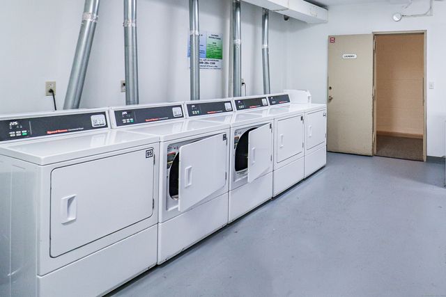 40 Owen Street APT E12, Hartford, CT 06105