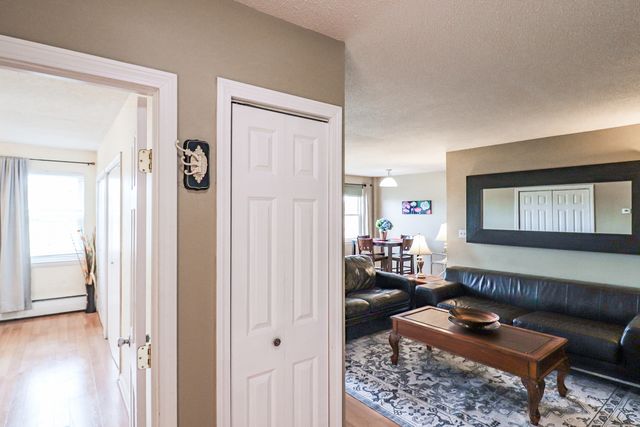 40 Owen Street APT E12, Hartford, CT 06105