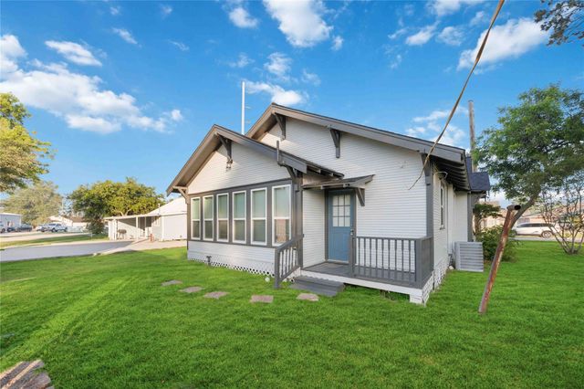 3003 School Street, Needville, TX 77461