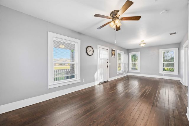 3003 School Street, Needville, TX 77461