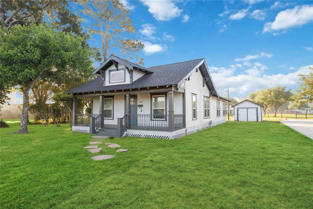 3003 School Street, Needville, TX 77461