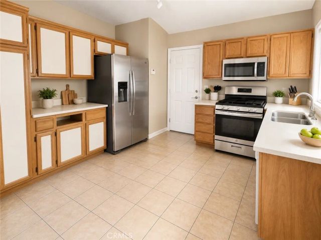 11796 Begonia, Adelanto, CA 92301