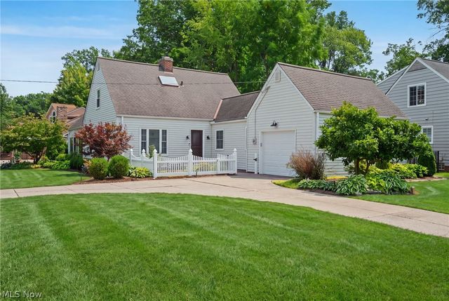 26737 Lake Road, Bay Village, OH 44140