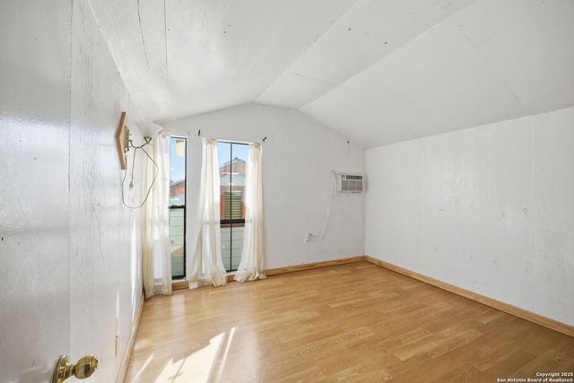 406 N Rancho, Nixon, TX 78140