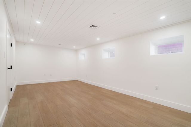 387 Norfolk St 1, Cambridge, MA 02139