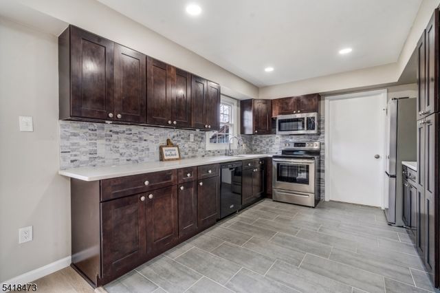 27 Harper Ln, Willingboro Twp., NJ 08046