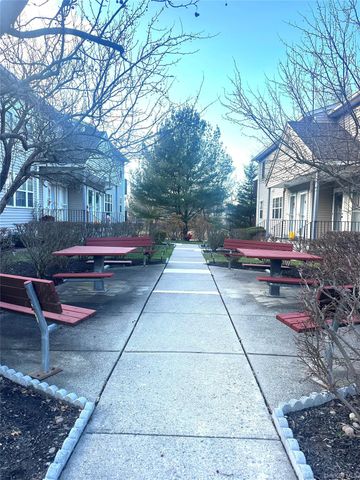 854 E Crooked Hill Road, Pearl River, NY 10965