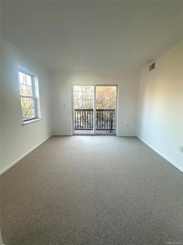 854 E Crooked Hill Road, Pearl River, NY 10965