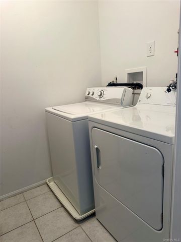 854 E Crooked Hill Road, Pearl River, NY 10965