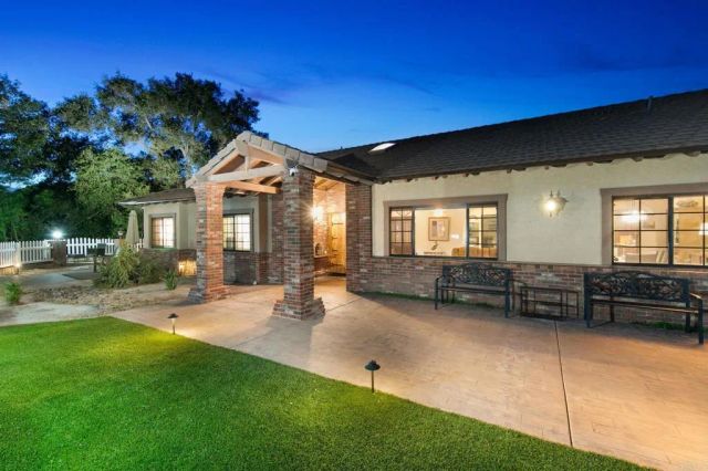 15404 El Capitan Real Ln, El Cajon, CA 92021