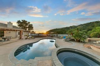 15404 El Capitan Real Ln, El Cajon, CA 92021