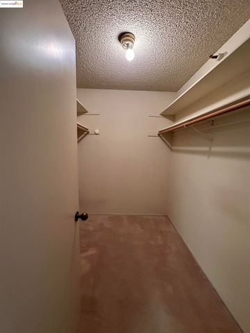 240 N Bayshore Blvd 303, San Mateo, CA 94401