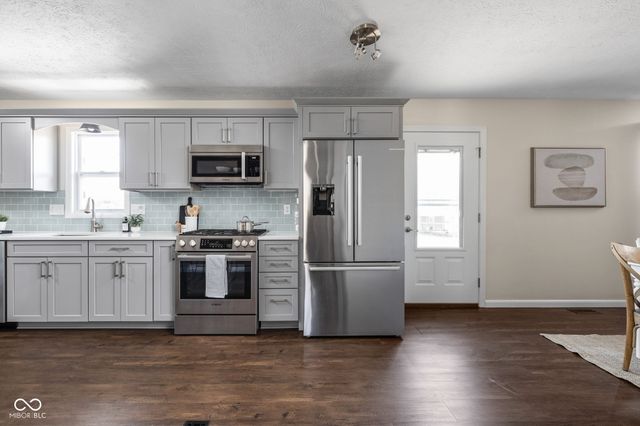 297 Fields Avenue, Mooresville, IN 46158