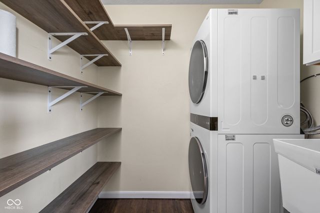 297 Fields Avenue, Mooresville, IN 46158