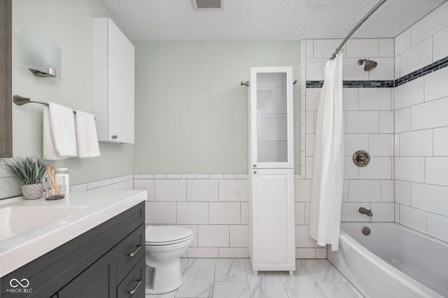 297 Fields Avenue, Mooresville, IN 46158