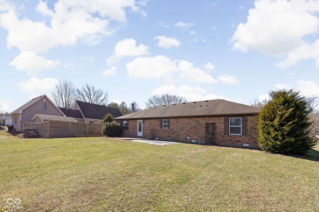 297 Fields Avenue, Mooresville, IN 46158